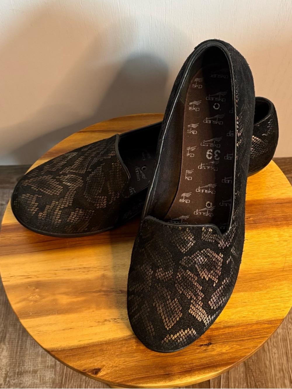 Dansko Leather Comfort Flats Lace Animal Print EU 39 Cottagecore Whimsygoth Boho